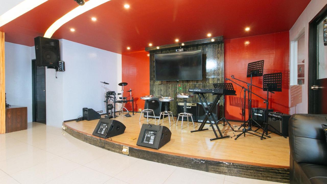 RedDoorz @ Walk Inn Hotel Manila Exterior foto